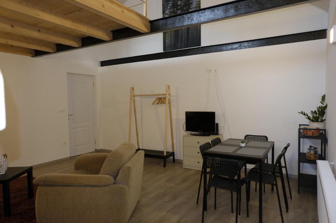 Kajari Apartmanhaz Balatonfokajar Luaran gambar