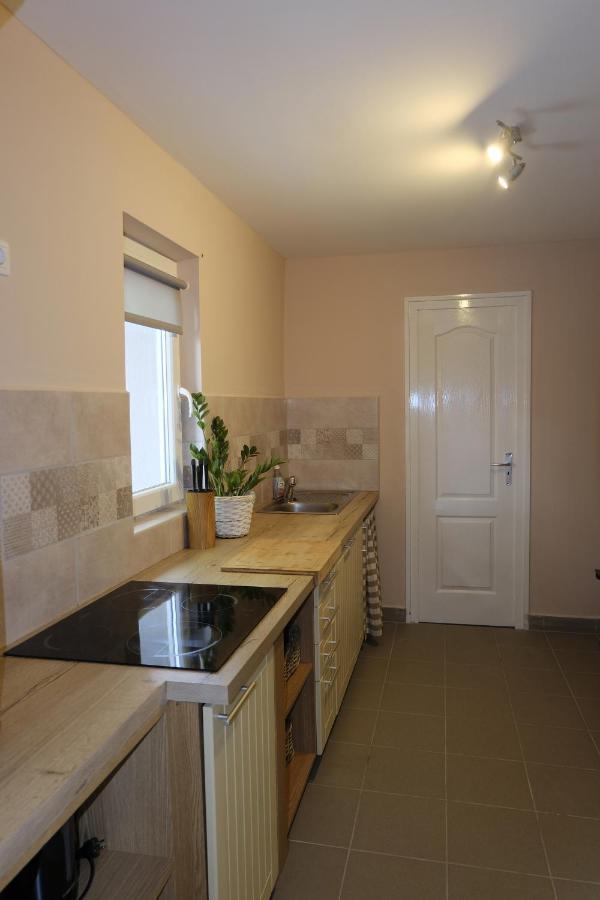 Kajari Apartmanhaz Balatonfokajar Luaran gambar